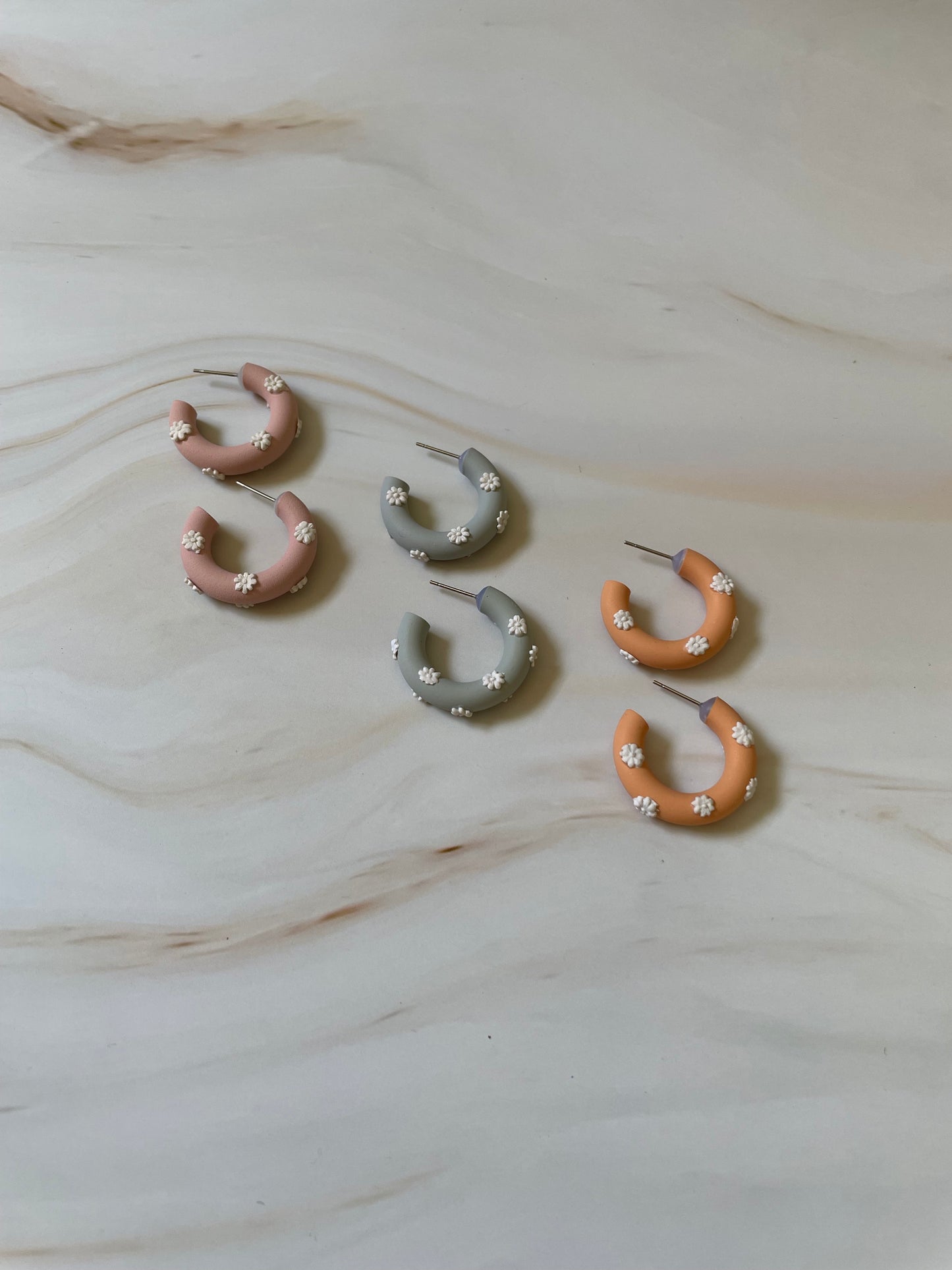 Aros Argollas Margot Grandes con Flores