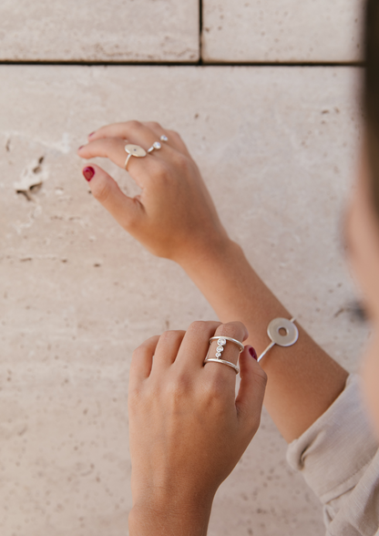 Anillo De Plata Doble Con Tres Circones Selena