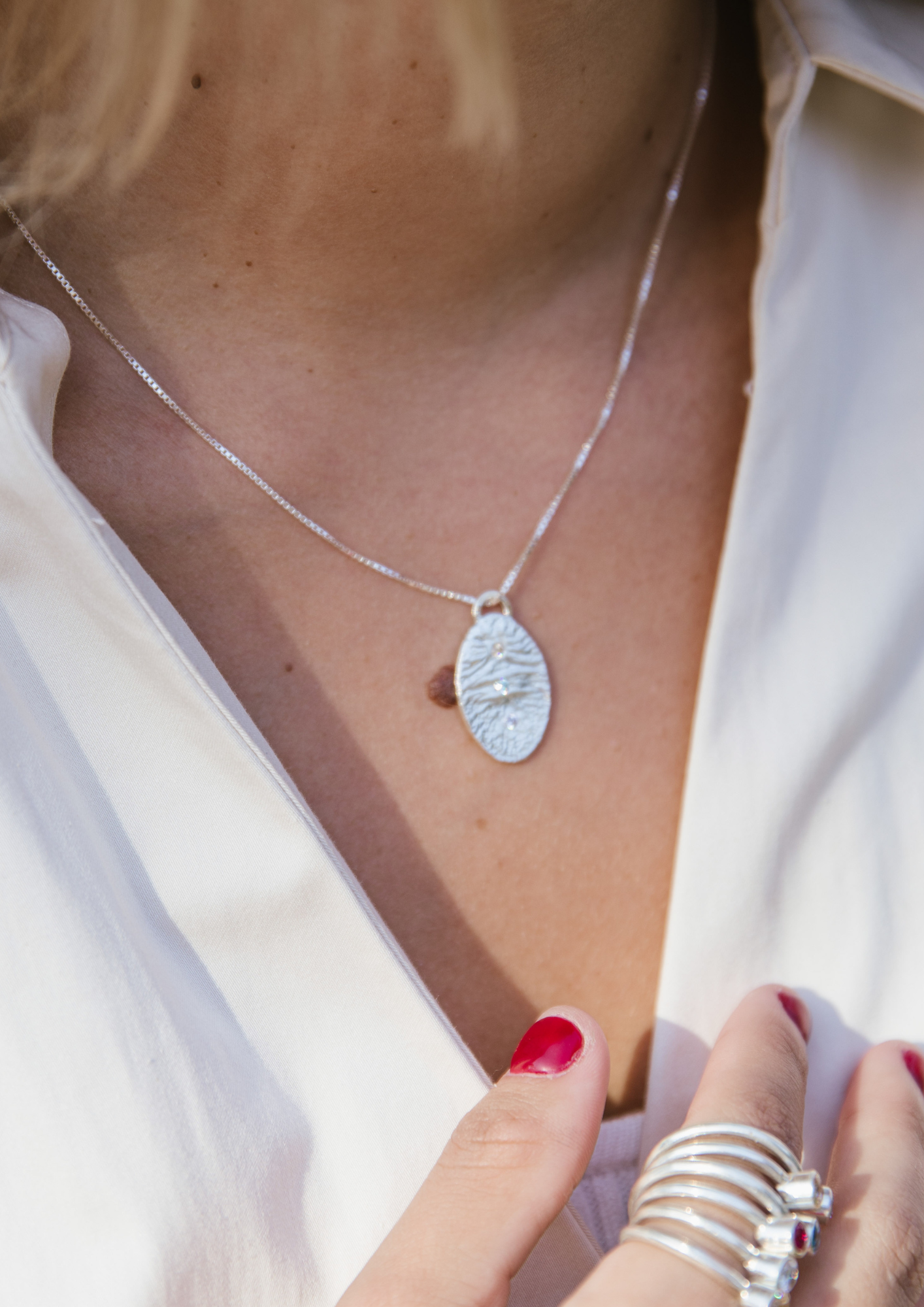 Collar De Plata Reticulada Con Tres Engastes - Rita