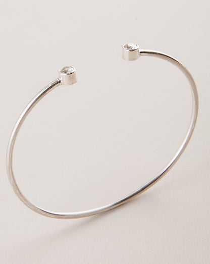 Brazalete De Plata Abierto Con Dos Circones - Gemelos