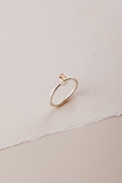 Anillo De Plata Con Punto De Luz