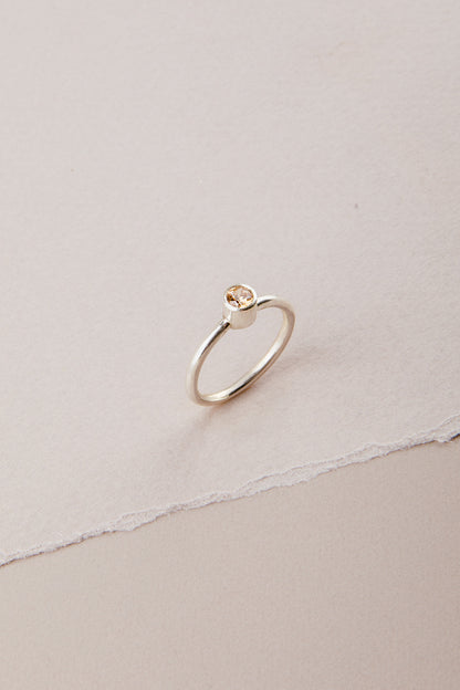 Anillo De Plata Con Punto De Luz