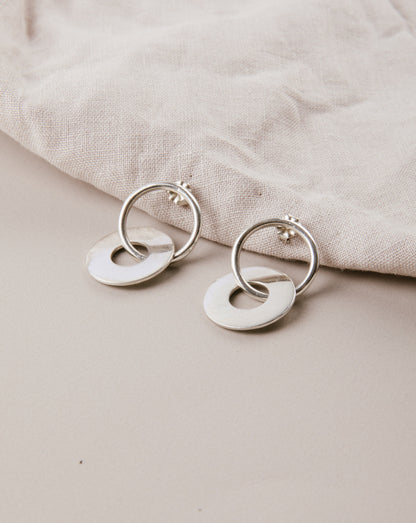 Aros De Plata Con Argolla Y Disco Entrelazados - Mila