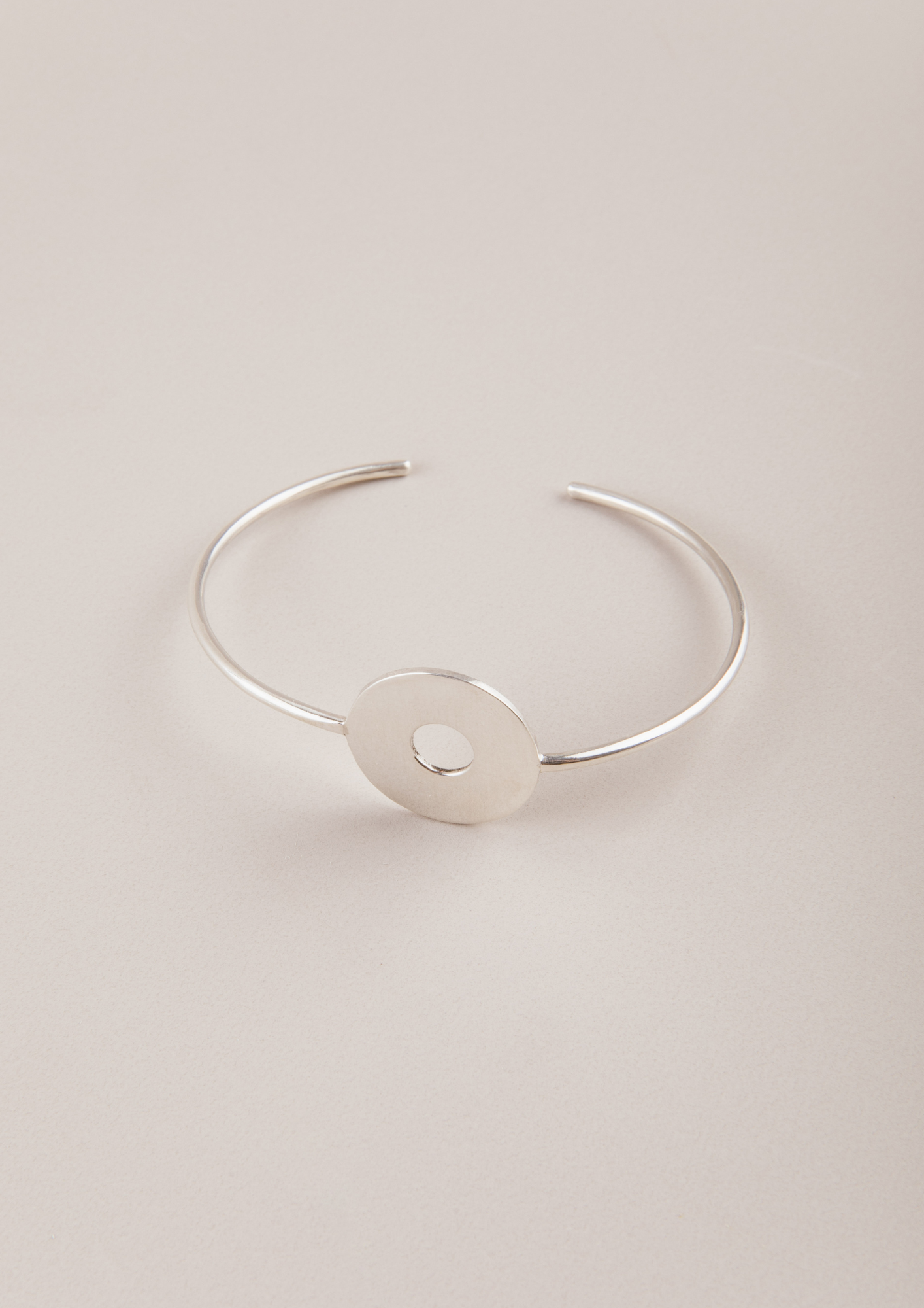 Brazalete De Plata Con Disco - Mila