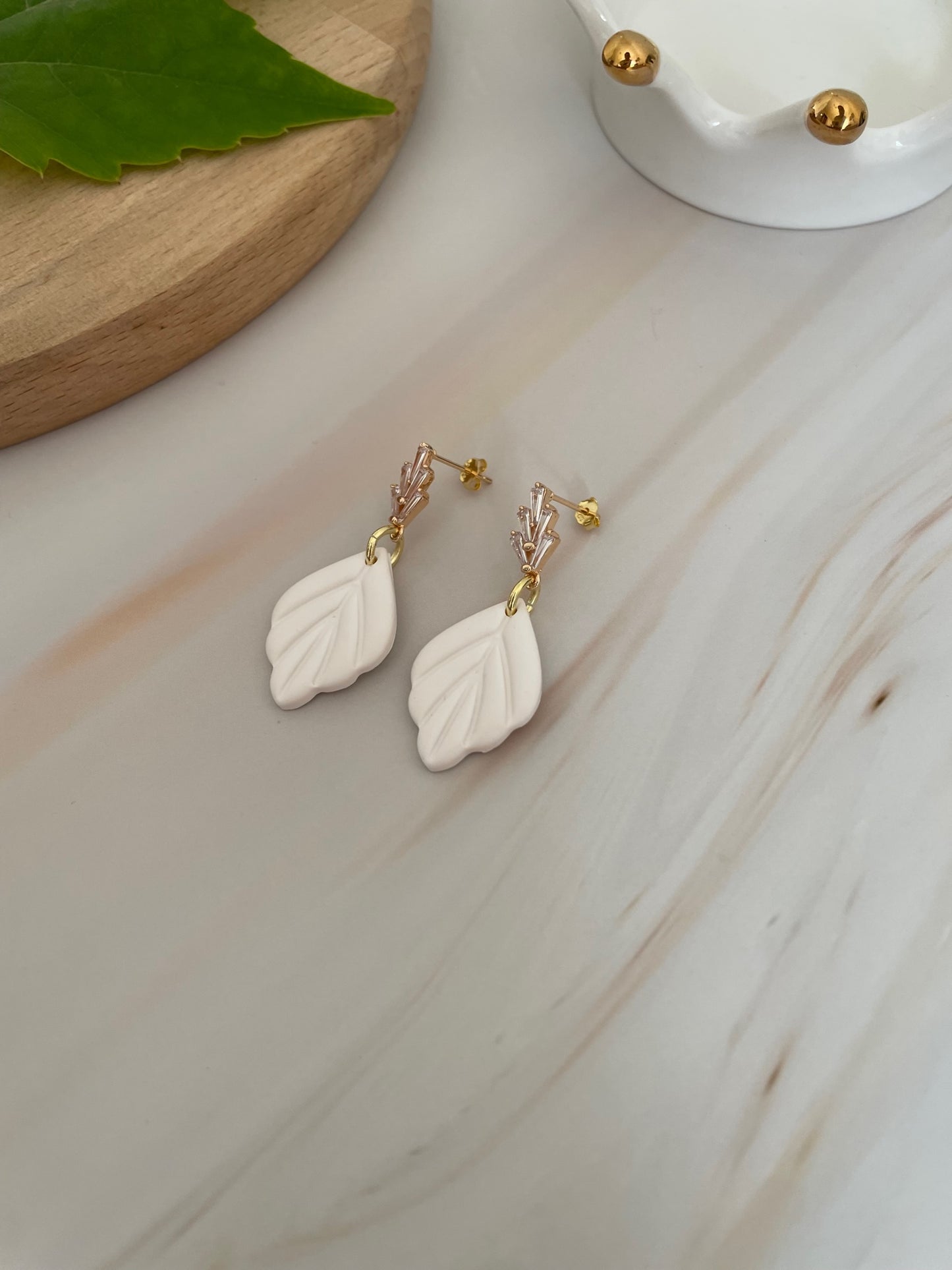 Aros Élodie Brillos