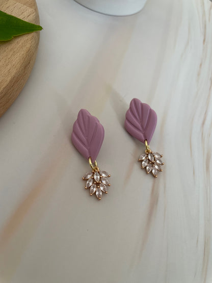 Aros Élodie Brillos