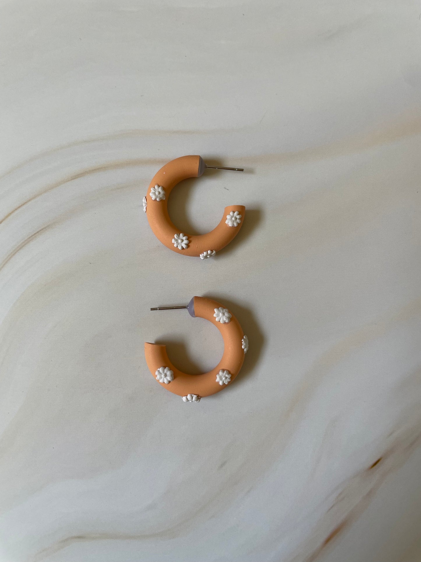 Aros Argollas Margot Grandes con Flores