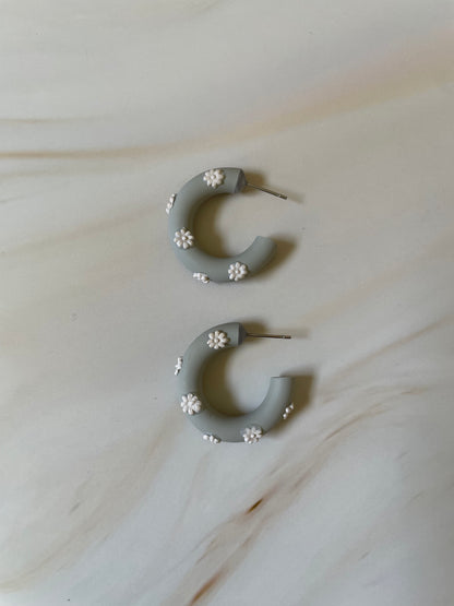 Aros Argollas Margot Grandes con Flores