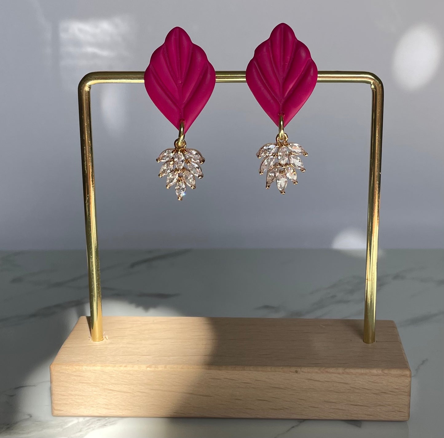 Aros Élodie Brillos