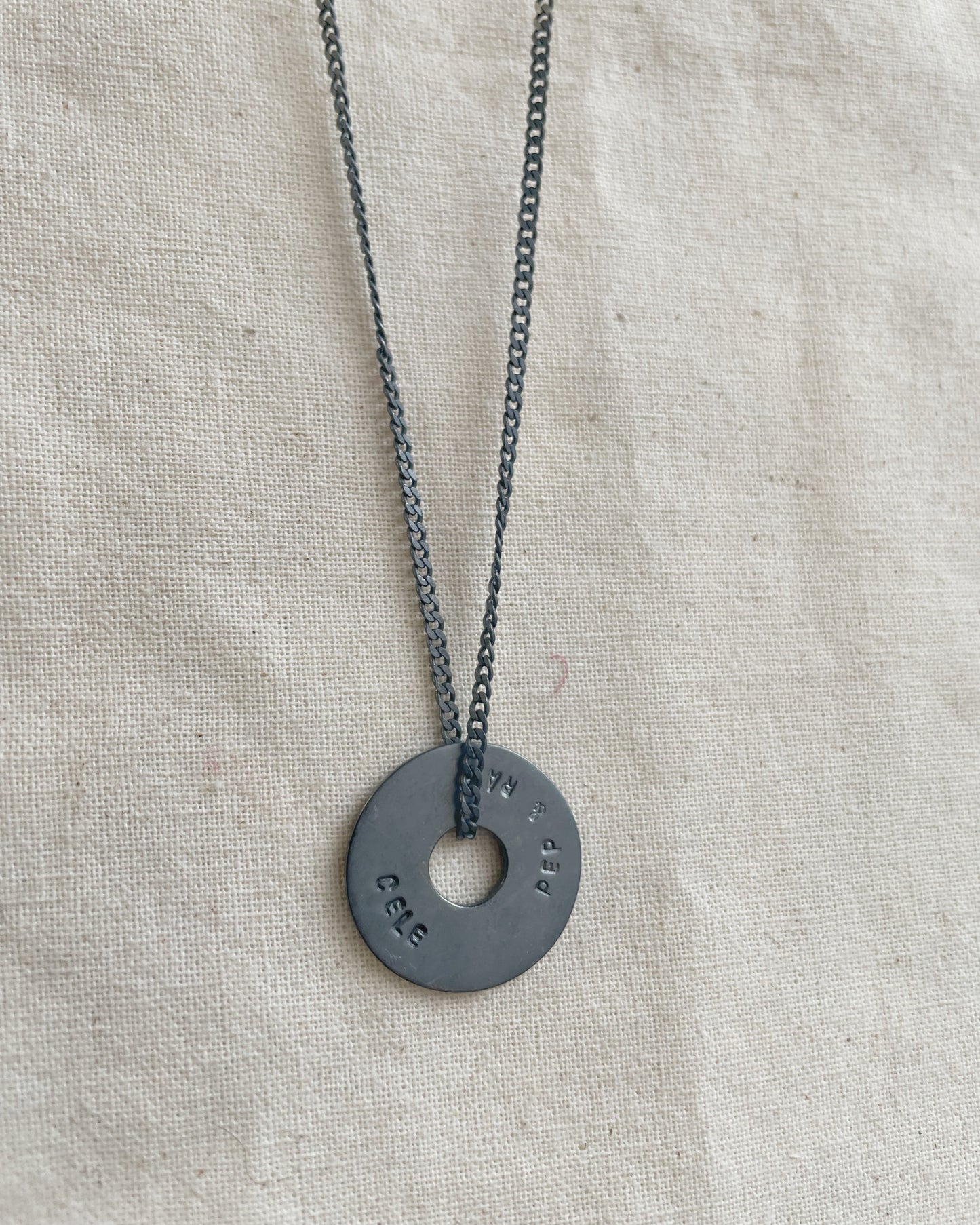 Collar Jaime Para Hombre de Plata Con Colgante Perzonalizable