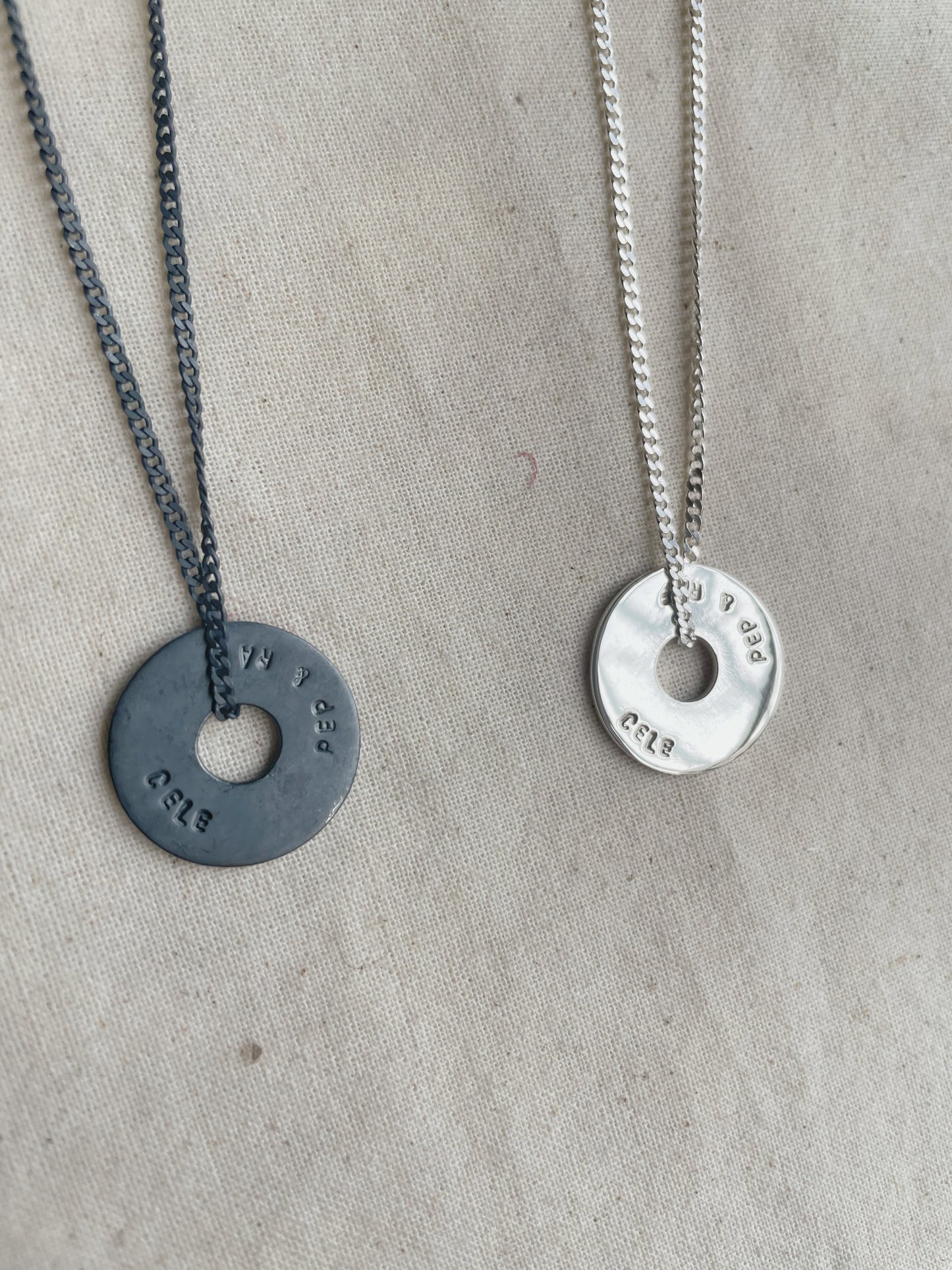 Collar Jaime Para Hombre de Plata Con Colgante Perzonalizable