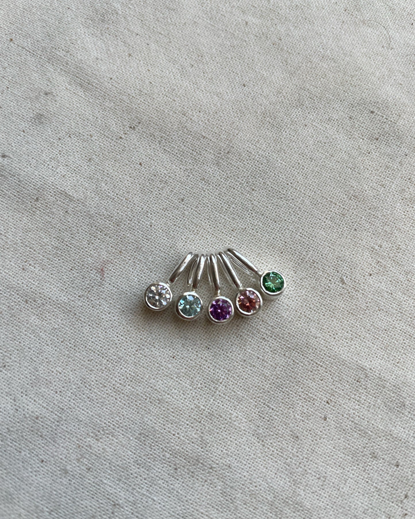 Mini Charm Punto de Luz de plata con circón