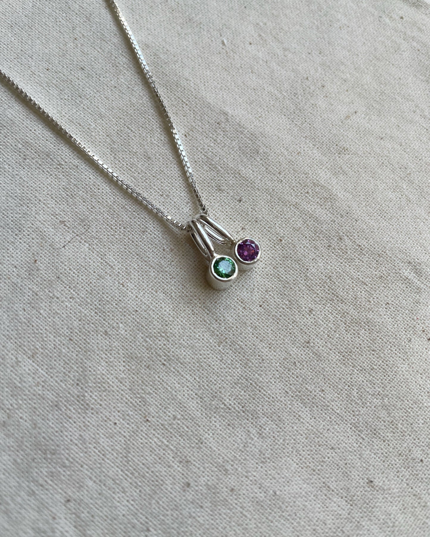 Mini Charm Punto de Luz de plata con circón